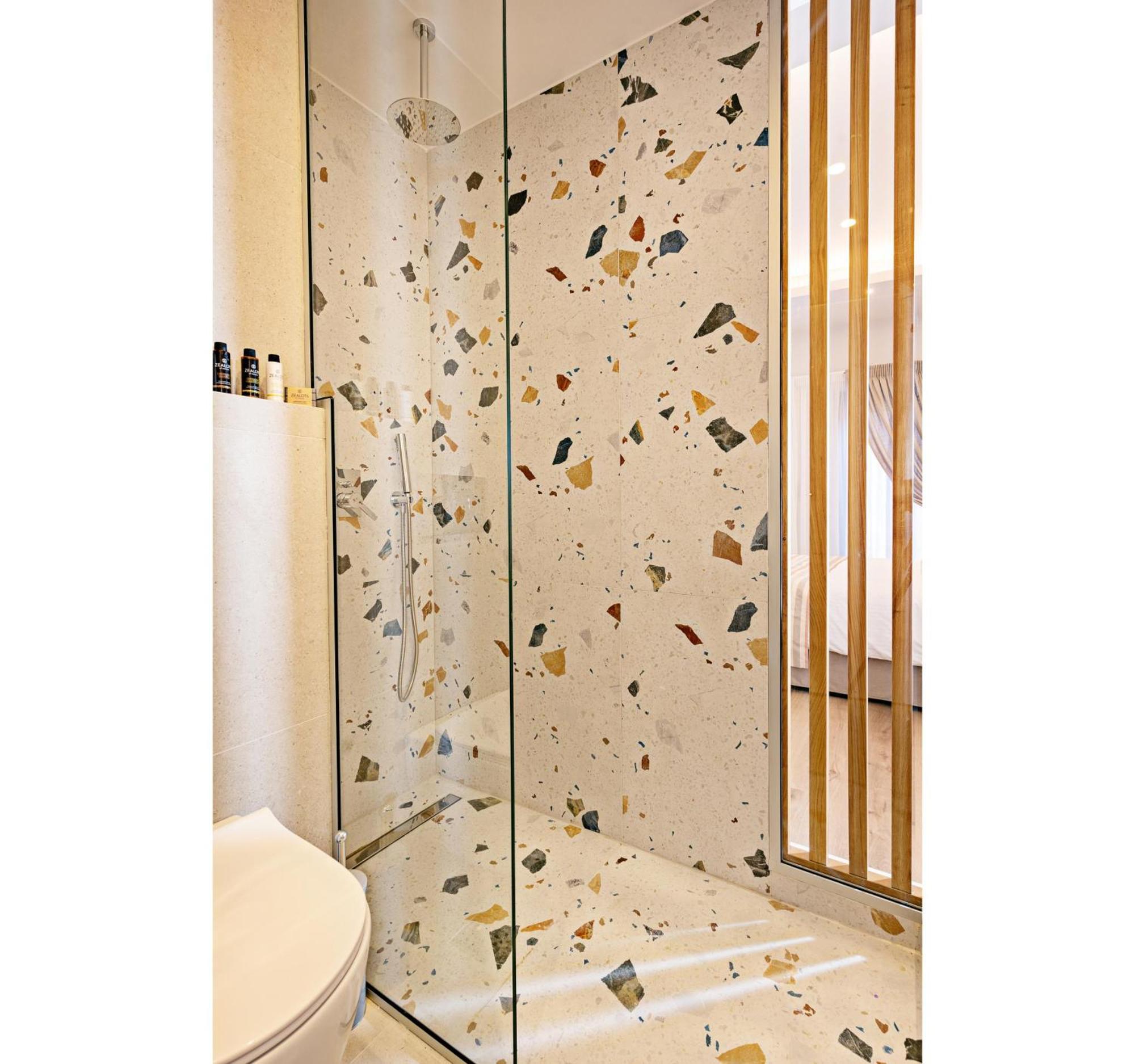 Oniro Suites 罗希姆诺 外观 照片